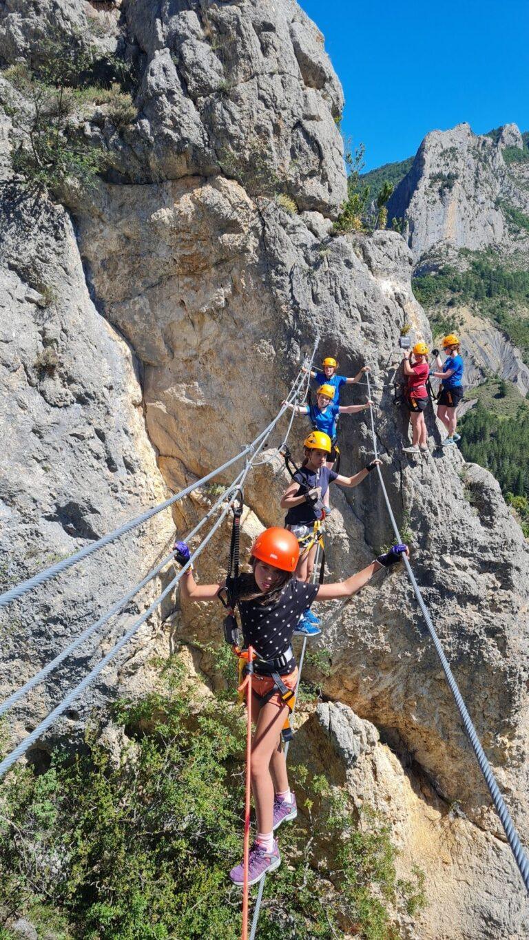 Stage Enfants Multiactivités Les Aventuriers Orpierre.jpg12