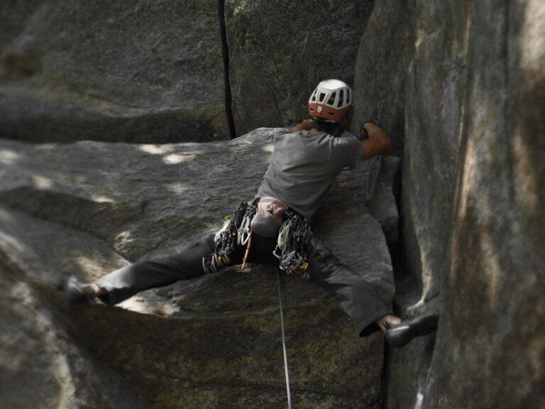 Stage Escalade Trad Cadarese Paroisdumonde Fissure